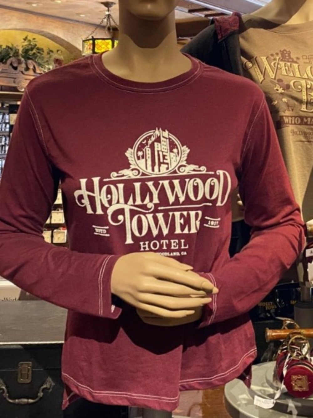 Disney Hollywood Tower Of Terror Hotel Long Sleeve Shirt Top Red
